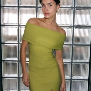 Zara Off The Shoulder Strapless Top in Olive